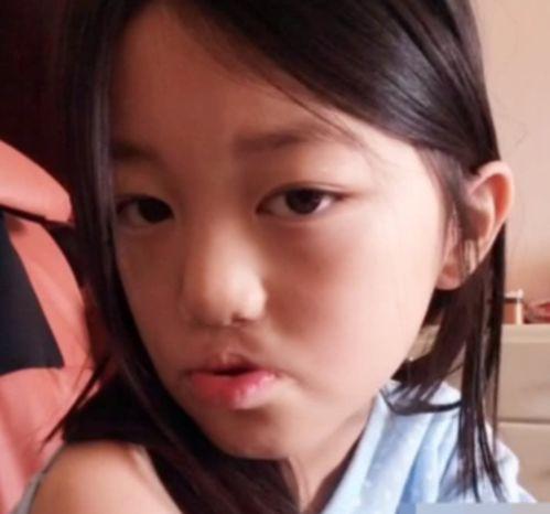 李嫣的视频在线观看,童颜童趣,展现明星家族的温馨日常 第1张 李嫣的视频在线观看,童颜童趣,展现明星家族的温馨日常 第1张